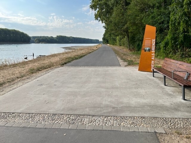 Barrierefreier Rhein-Radweg Leinpfad