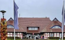 Tourismusinformation Zingst im Kurhaus - ©Anne Wilken