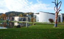 Glasmuseum Frauenau mit Infostelle Nationalpark Bayerischer Wald und Tourist-Info - ©Martine Ernst